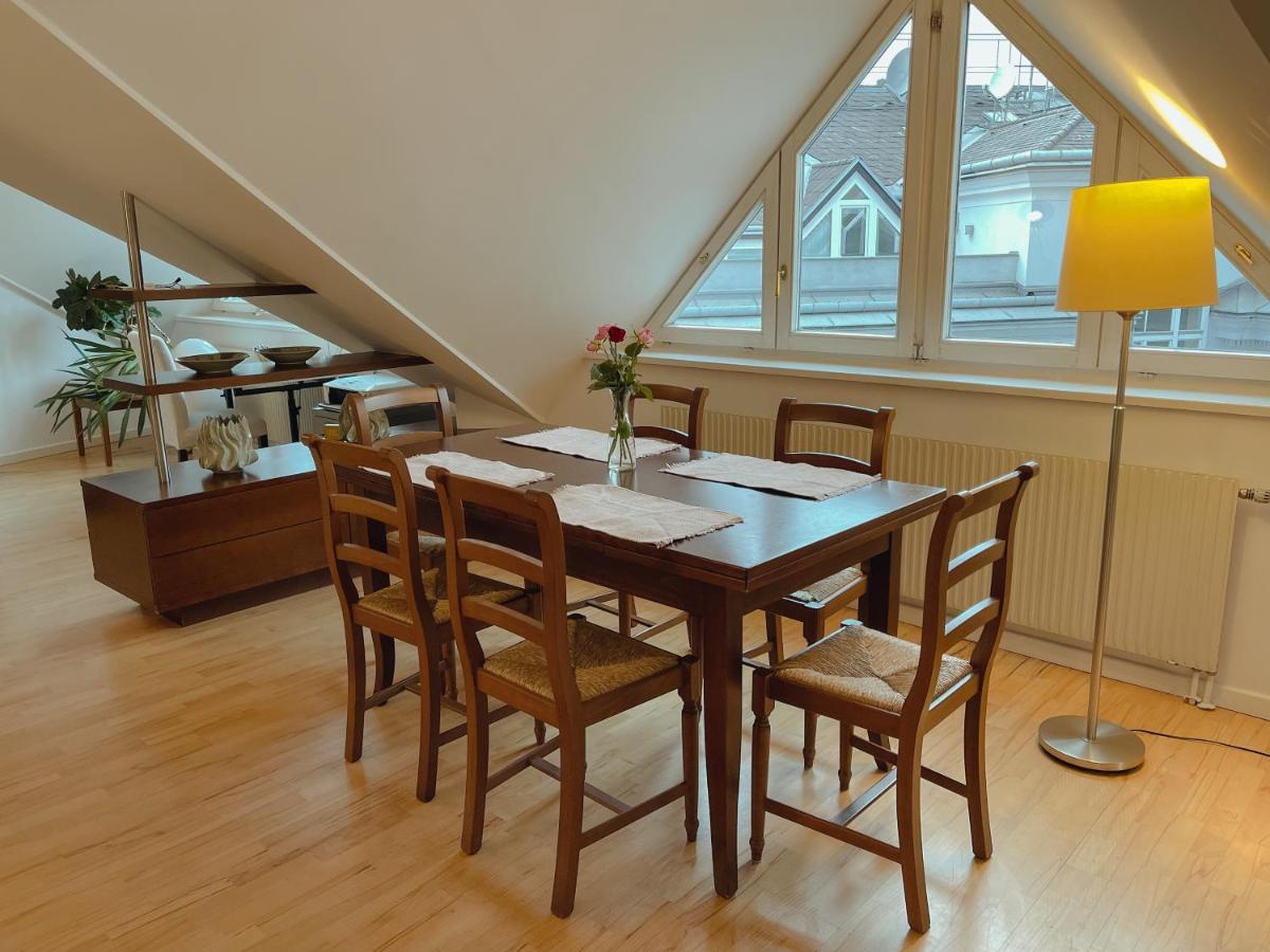 Luxury 150M2 Suite In Most Desirable Area Of Historic Central Vienna Luaran gambar