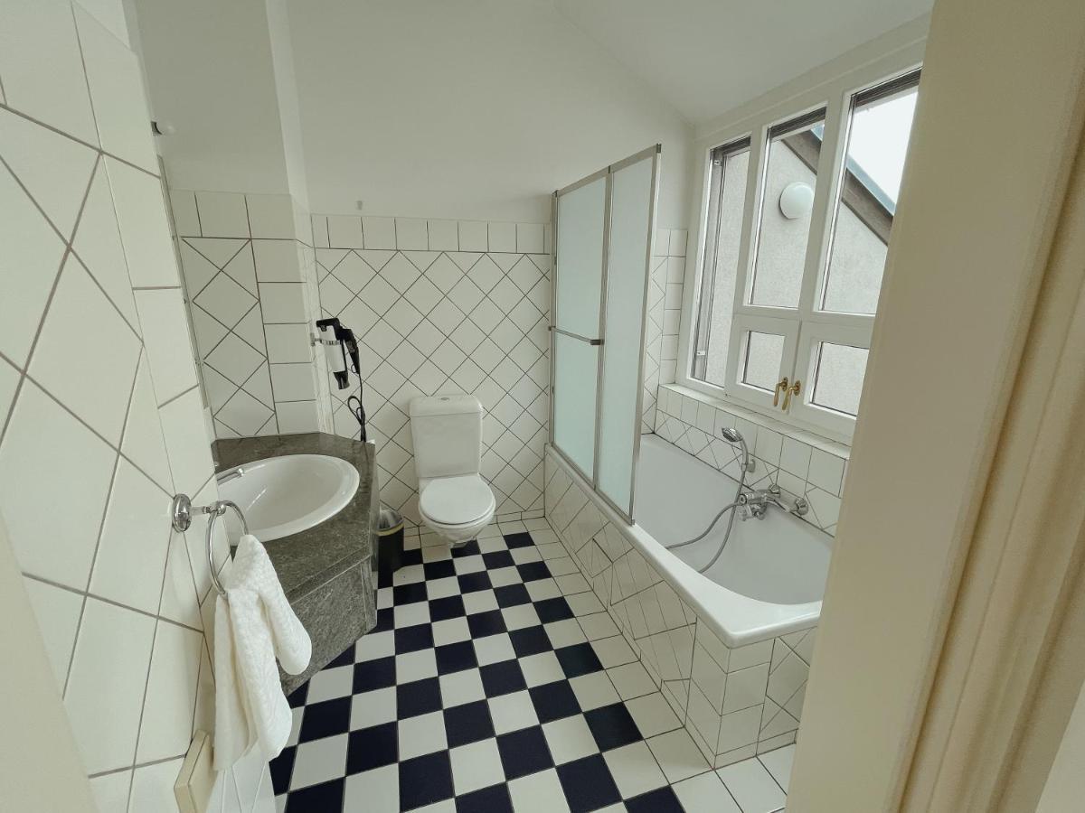 Luxury 150M2 Suite In Most Desirable Area Of Historic Central Vienna Luaran gambar